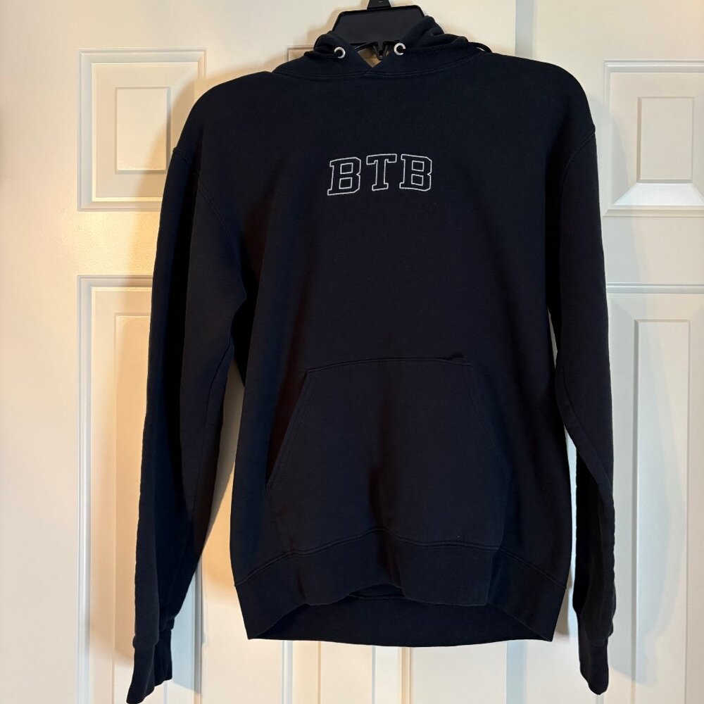 Bigger Than Basketball No Days Off - Hoodie - Black Size: S